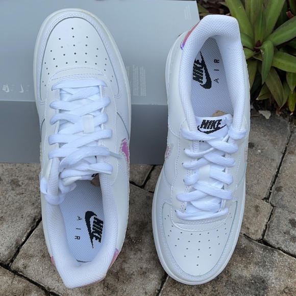 NIKE AIR FORCE 1 LV8 ‘DIGITAL SWOOSH’ WMNS - Picture 12 of 16